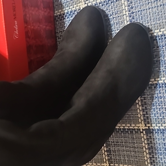 Tall boot 👢 - Picture 3 of 6